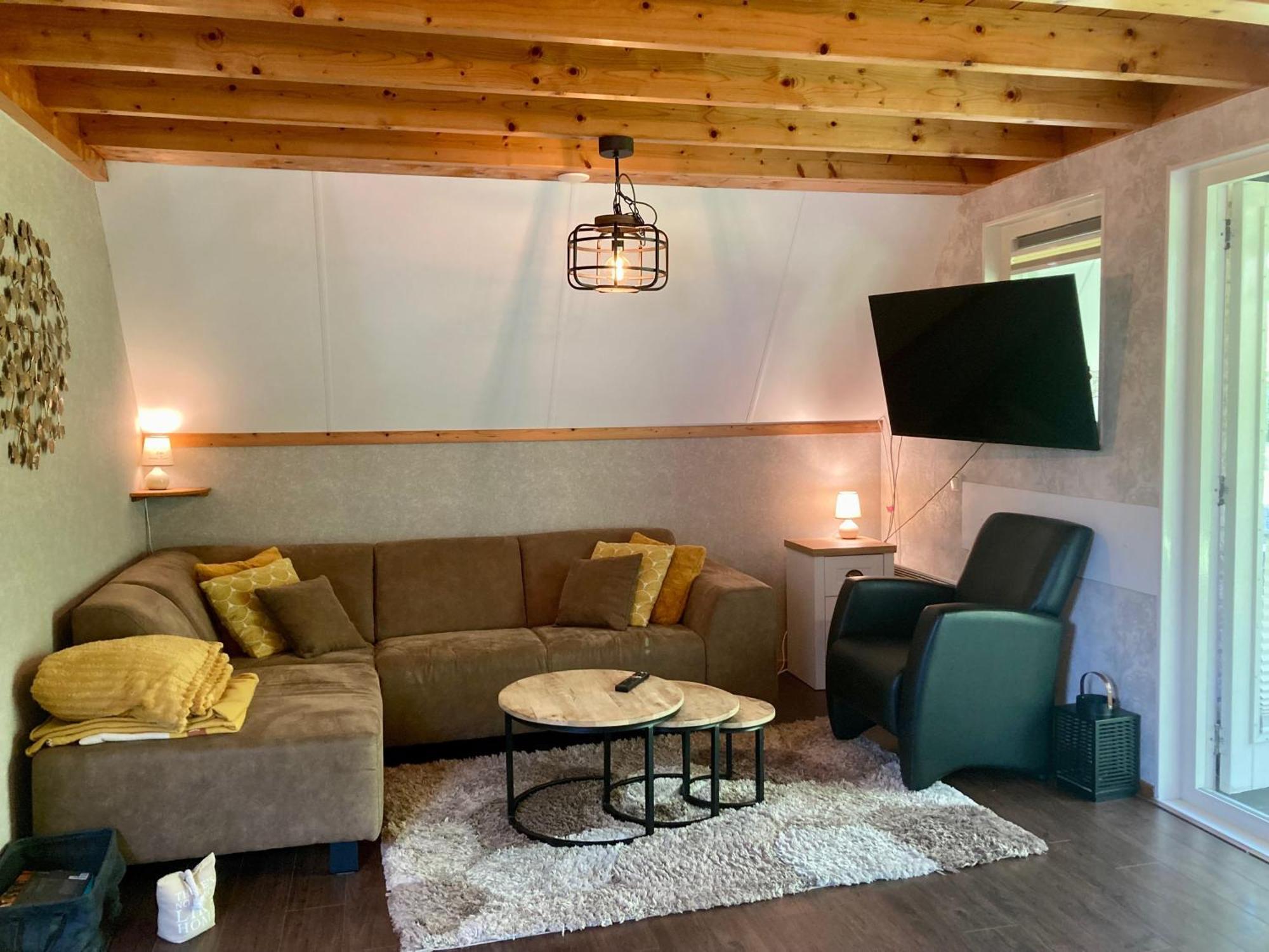 De Druif 6 Pers Holiday Home Close To The National Park Lauwersmeer Anjum Luaran gambar